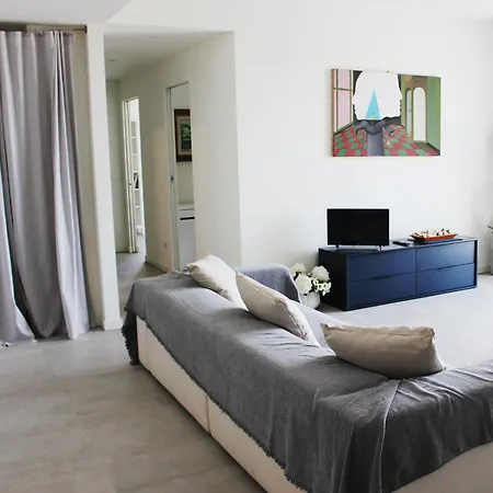 Hbhall Skyline דירה *