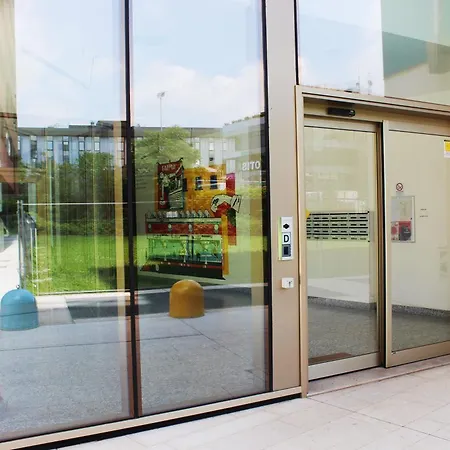 Hbhall Skyline * מילאנו