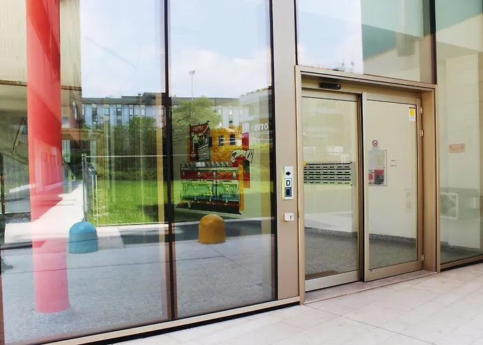 Hbhall Skyline * מילאנו